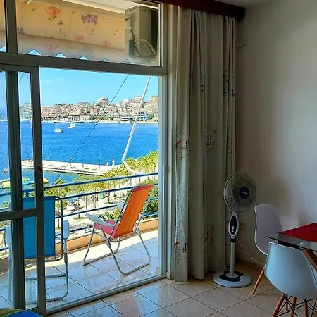 Spacious Right On The Boulevard With Breathtaking Panoramic Sea View *
