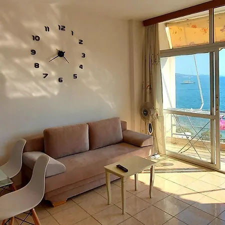 Apartment Spacious Right On The Boulevard With Breathtaking Panoramic Sea View Sarande